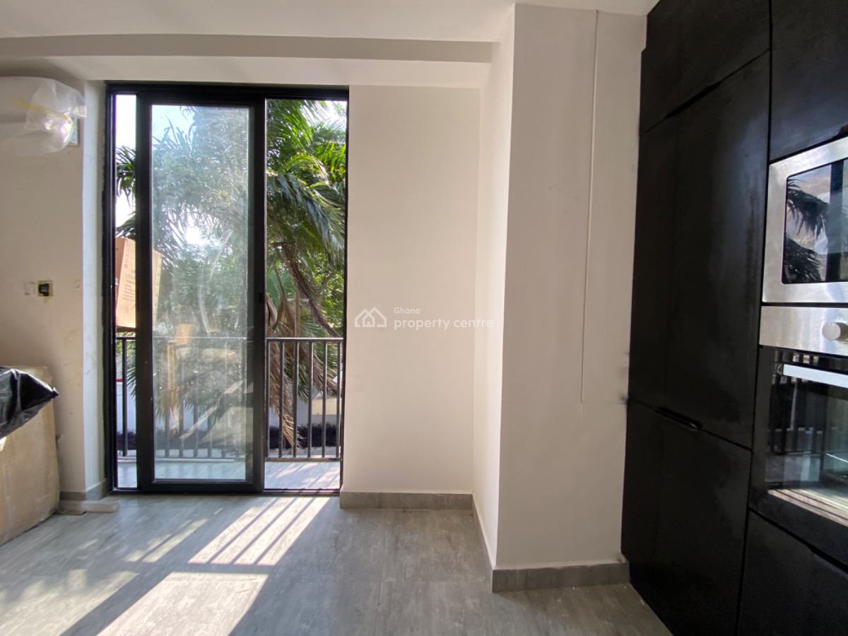 3 Bedroom Apartment with Swimming Pool and Gym, Cantonments, Accra, Apartment for Sale