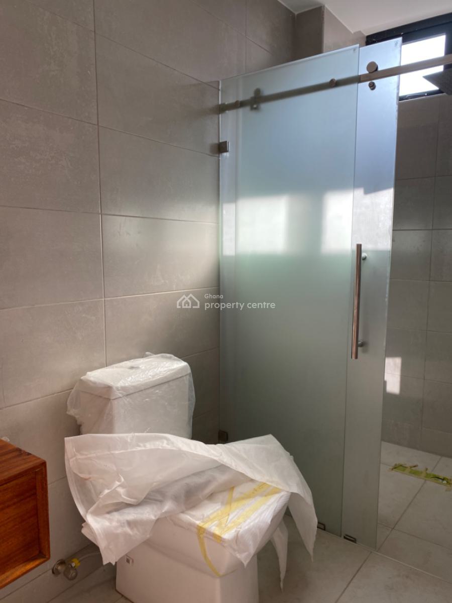 3 Bedroom Apartment with Swimming Pool and Gym, Cantonments, Accra, Apartment for Sale