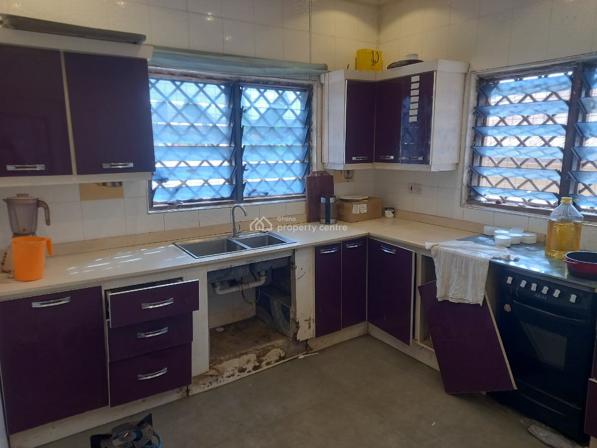 4 Bedrooms, Kenyasi Abrem 18, Kumasi Metropolitan, Ashanti, House for Sale