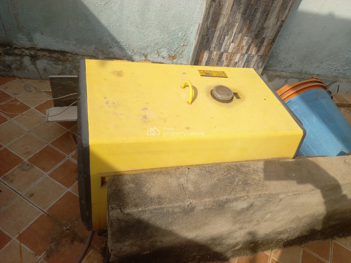 4 Bedrooms, Kenyasi Abrem 18, Kumasi Metropolitan, Ashanti, House for Sale