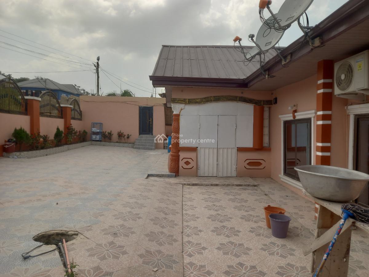 5 Bedrooms, Buoho, on Kronum Afrancho Road., Kumasi Metropolitan, Ashanti, House for Sale