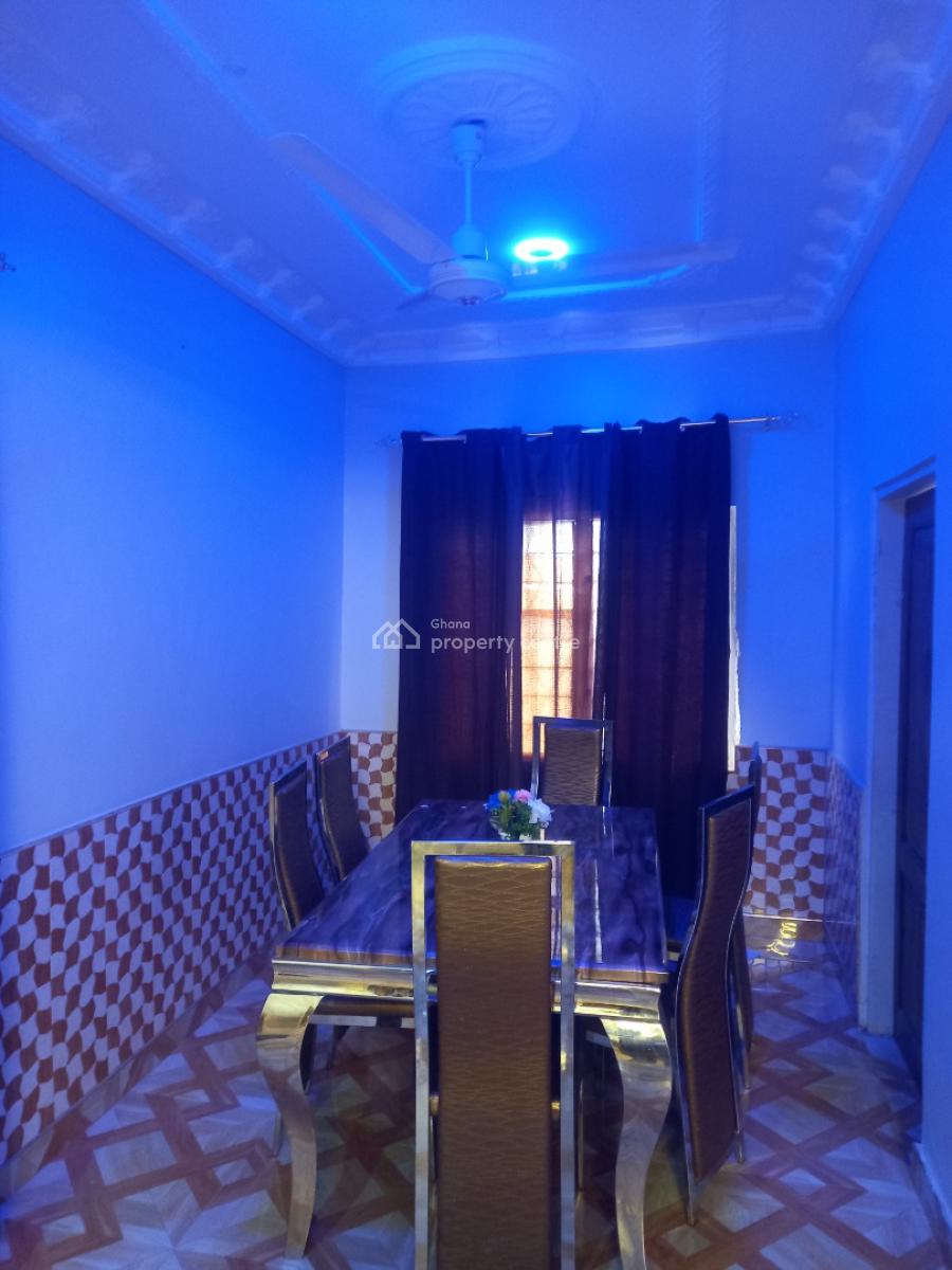 5 Bedrooms, Buoho, on Kronum Afrancho Road., Kumasi Metropolitan, Ashanti, House for Sale