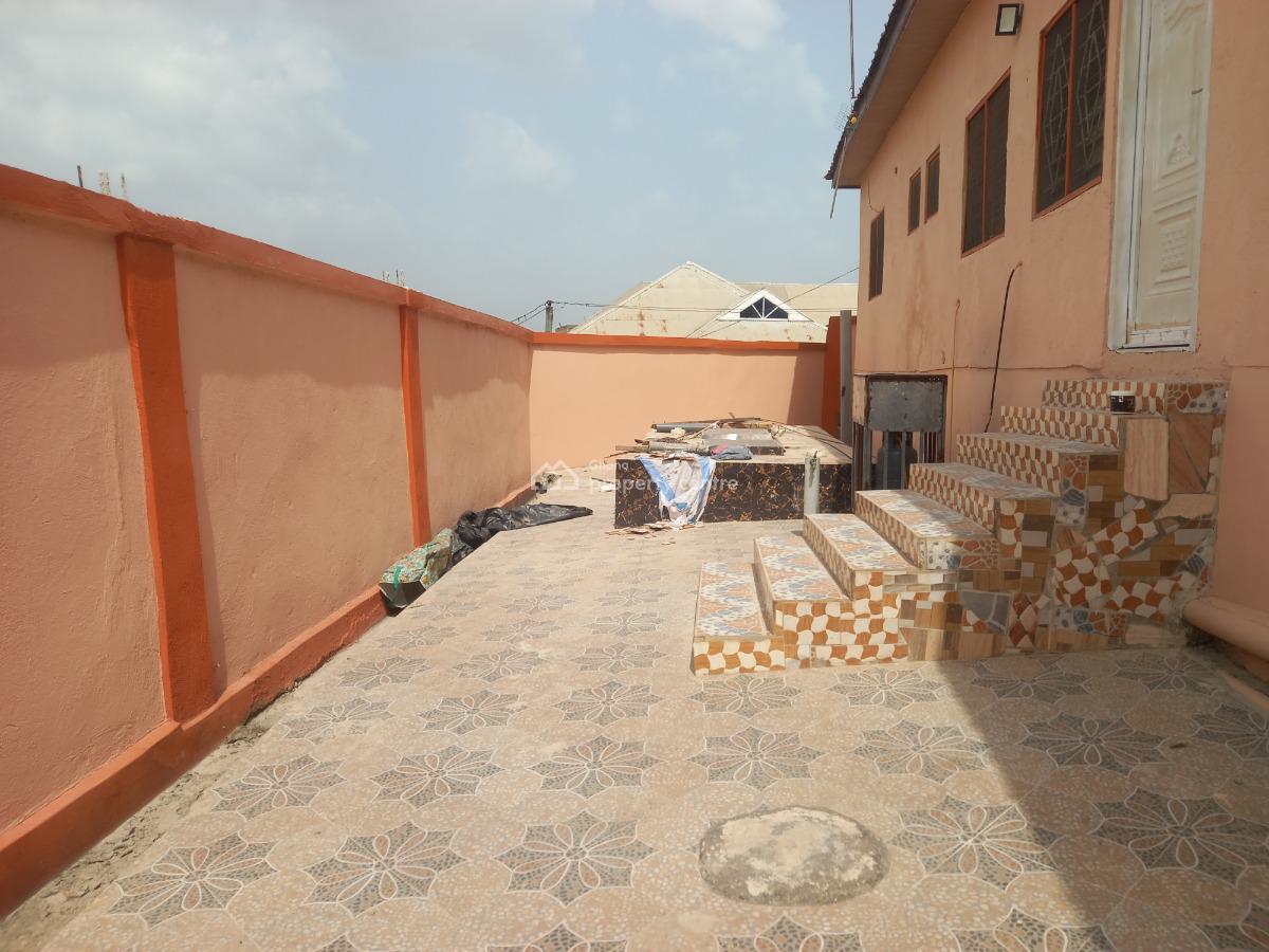 5 Bedrooms, Buoho, on Kronum Afrancho Road., Kumasi Metropolitan, Ashanti, House for Sale