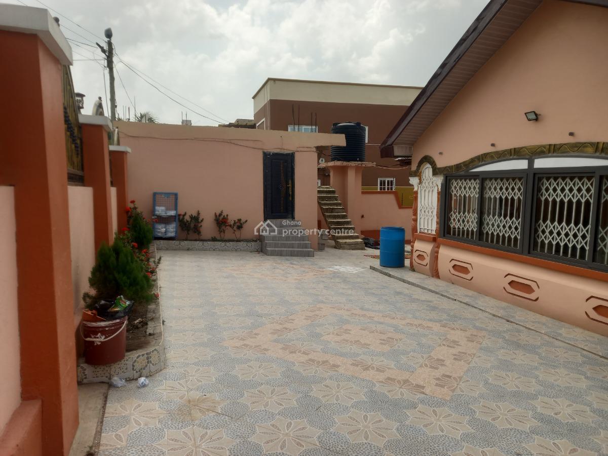 5 Bedrooms, Buoho, on Kronum Afrancho Road., Kumasi Metropolitan, Ashanti, House for Sale