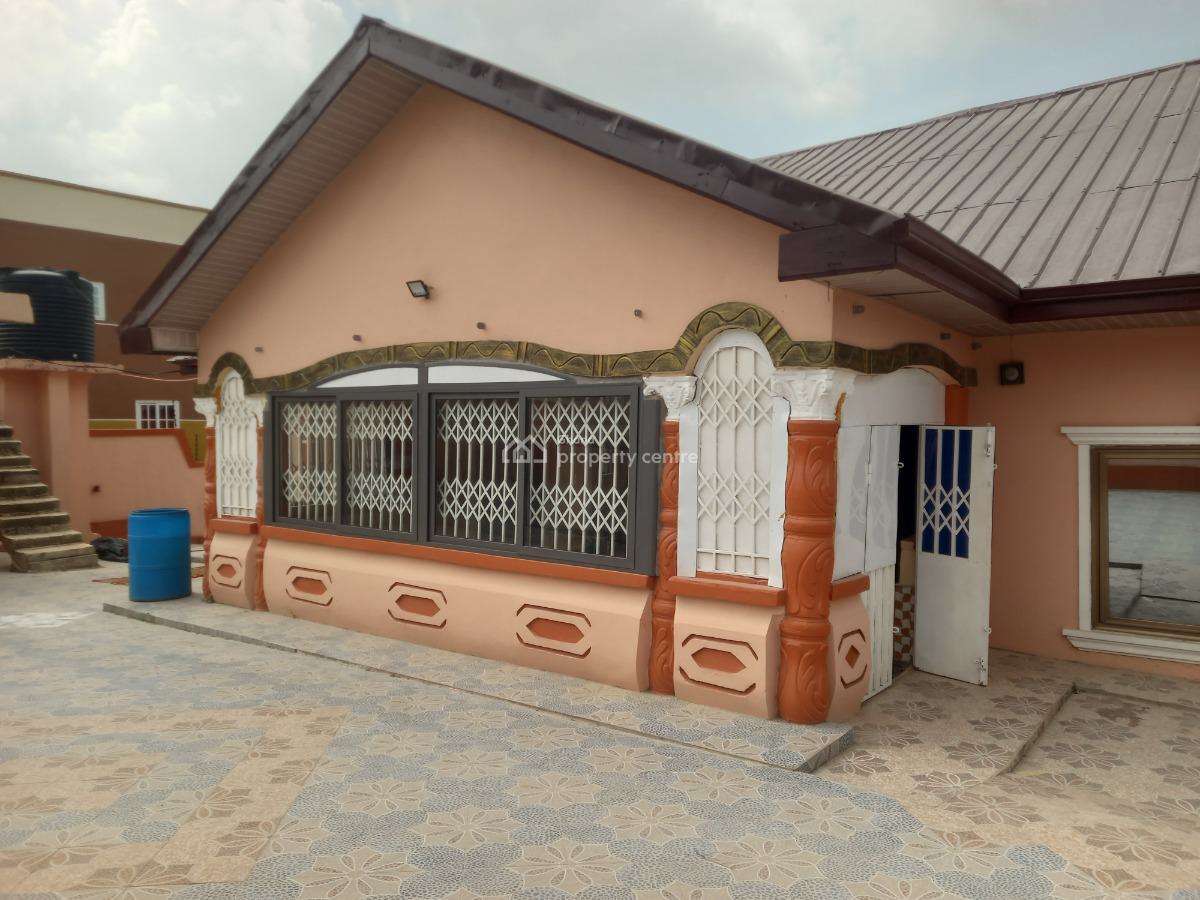 5 Bedrooms, Buoho, on Kronum Afrancho Road., Kumasi Metropolitan, Ashanti, House for Sale