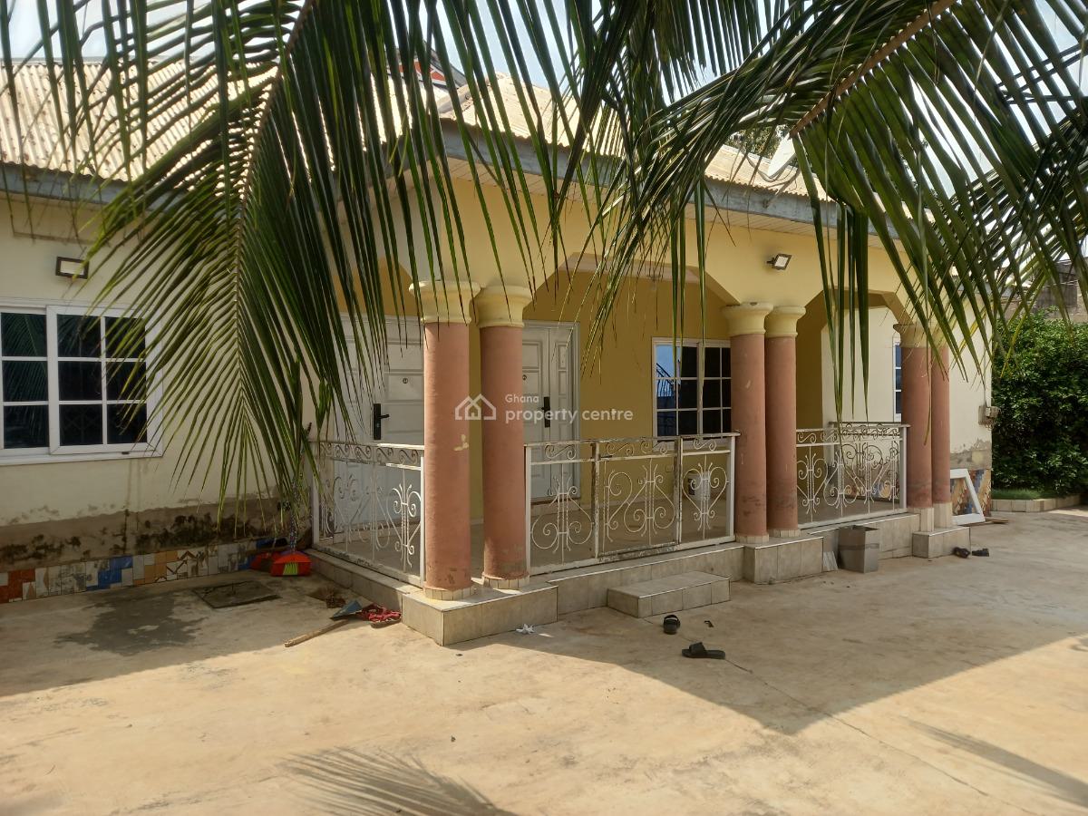 5 Bedrooms, Atimatim Maase ( Station), Kumasi Metropolitan, Ashanti, House for Sale