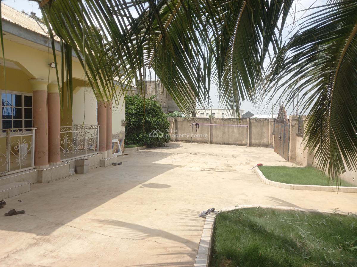 5 Bedrooms, Atimatim Maase ( Station), Kumasi Metropolitan, Ashanti, House for Sale