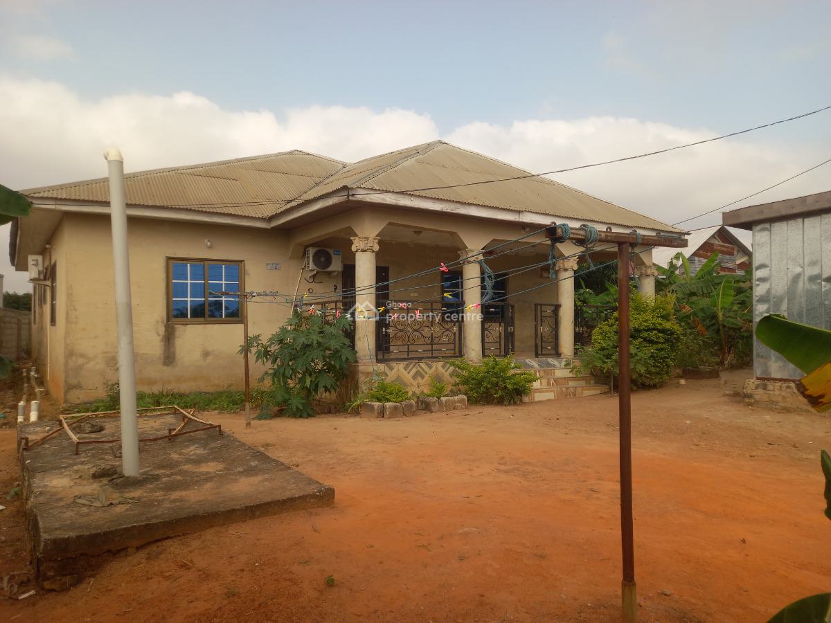 4 Bedrooms     ( 3 Air-conditions), Mampongteng Dumanafo., Kumasi Metropolitan, Ashanti, House for Sale