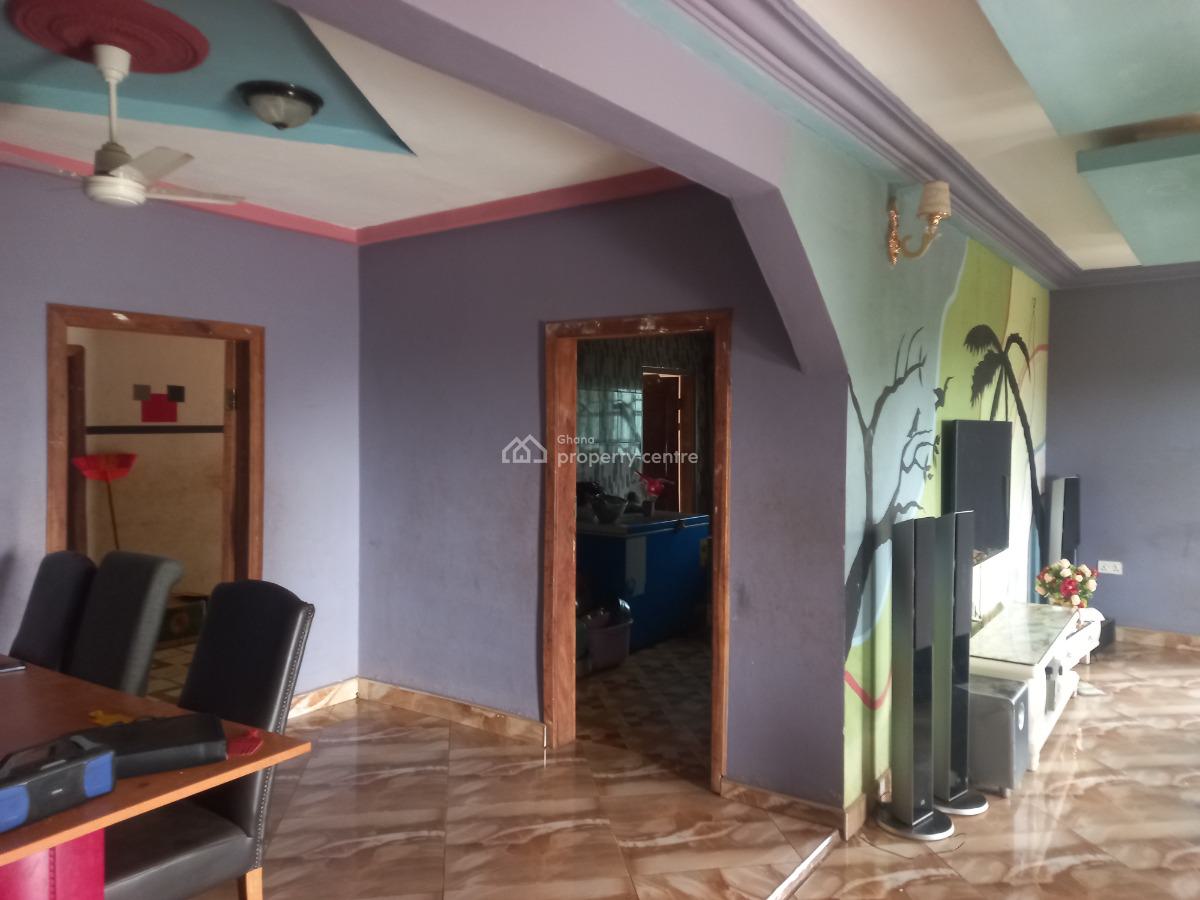 4 Bedrooms     ( 3 Air-conditions), Mampongteng Dumanafo., Kumasi Metropolitan, Ashanti, House for Sale