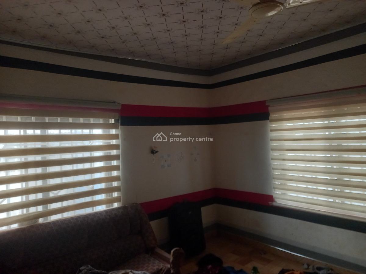 4 Bedrooms     ( 3 Air-conditions), Mampongteng Dumanafo., Kumasi Metropolitan, Ashanti, House for Sale