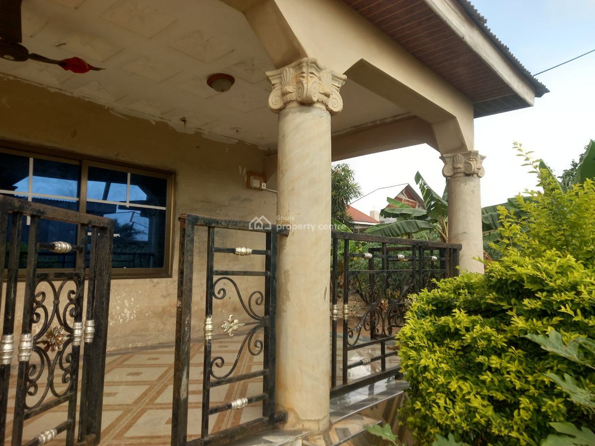 4 Bedrooms     ( 3 Air-conditions), Mampongteng Dumanafo., Kumasi Metropolitan, Ashanti, House for Sale