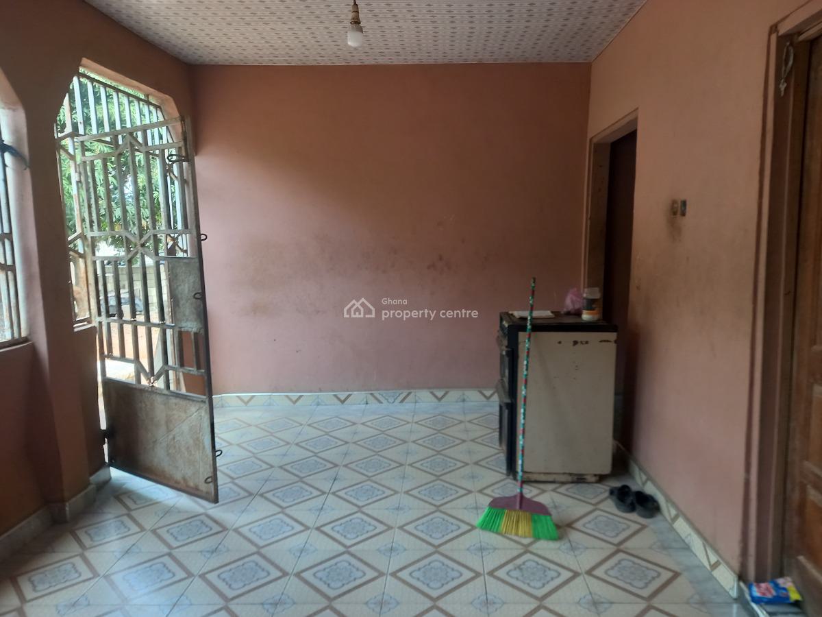 7 Bedrooms, Mampongteng Dumanafo, Kumasi Metropolitan, Ashanti, House for Sale