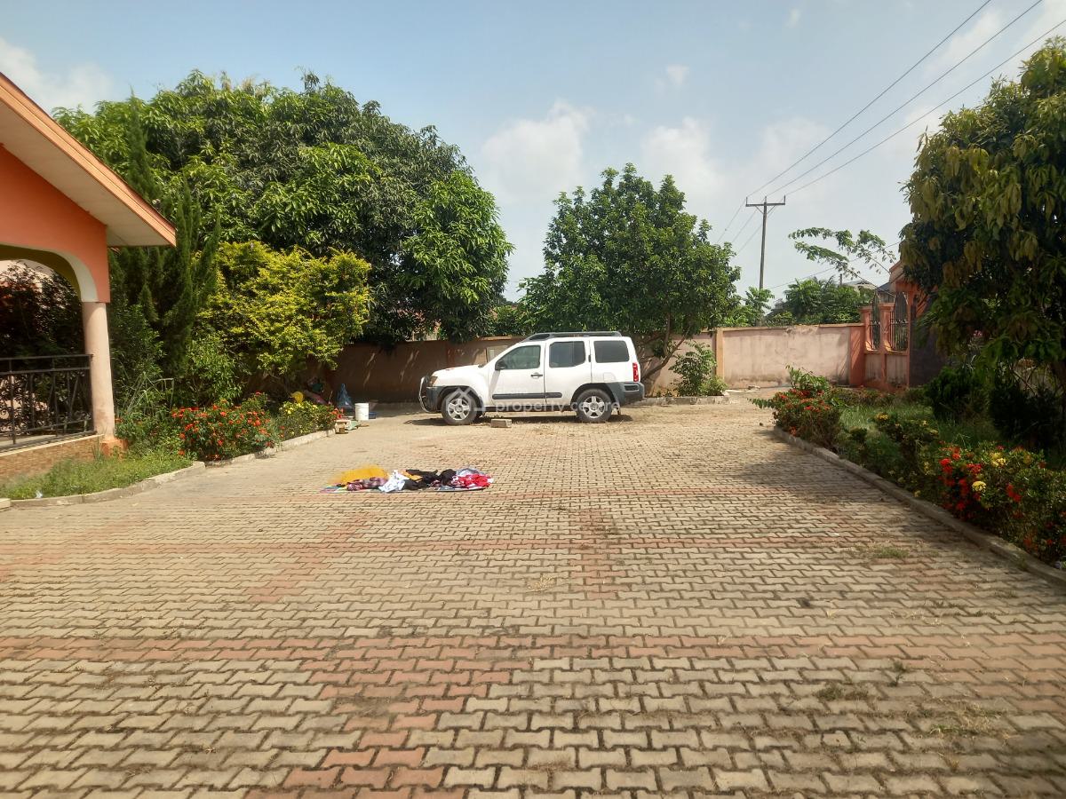 6 Bedrooms, Parkoso, Near Asokore Mampong., Kumasi Metropolitan, Ashanti, House for Sale