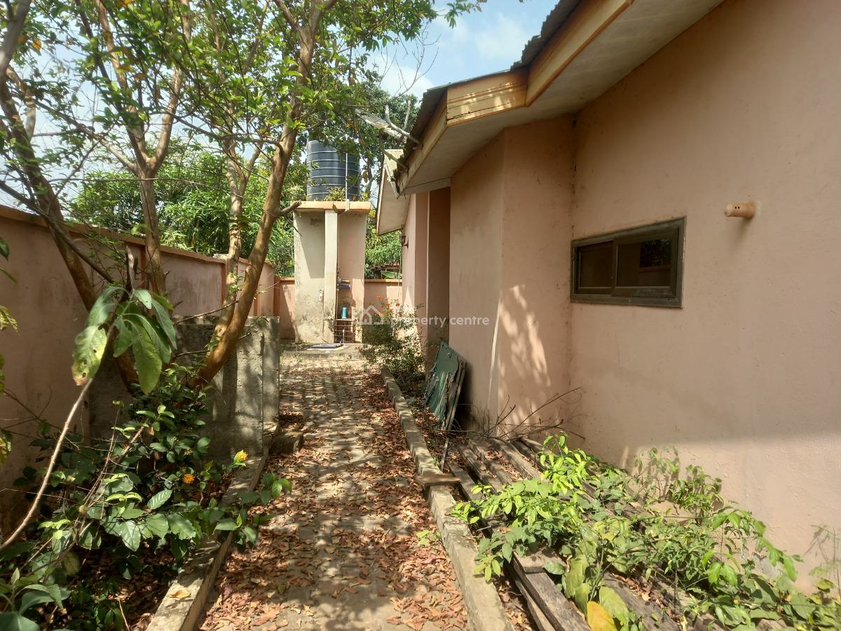 6 Bedrooms, Parkoso, Near Asokore Mampong., Kumasi Metropolitan, Ashanti, House for Sale