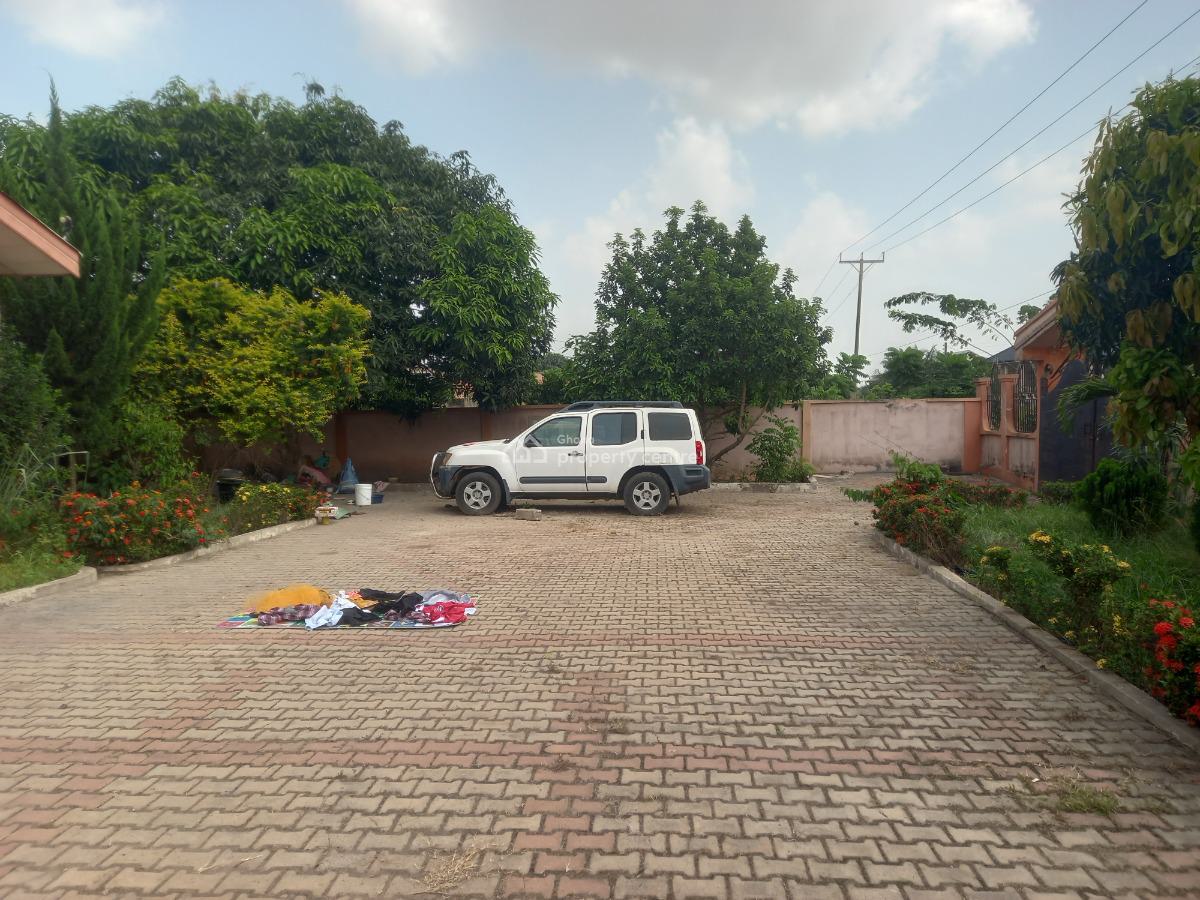 6 Bedrooms, Parkoso, Near Asokore Mampong., Kumasi Metropolitan, Ashanti, House for Sale