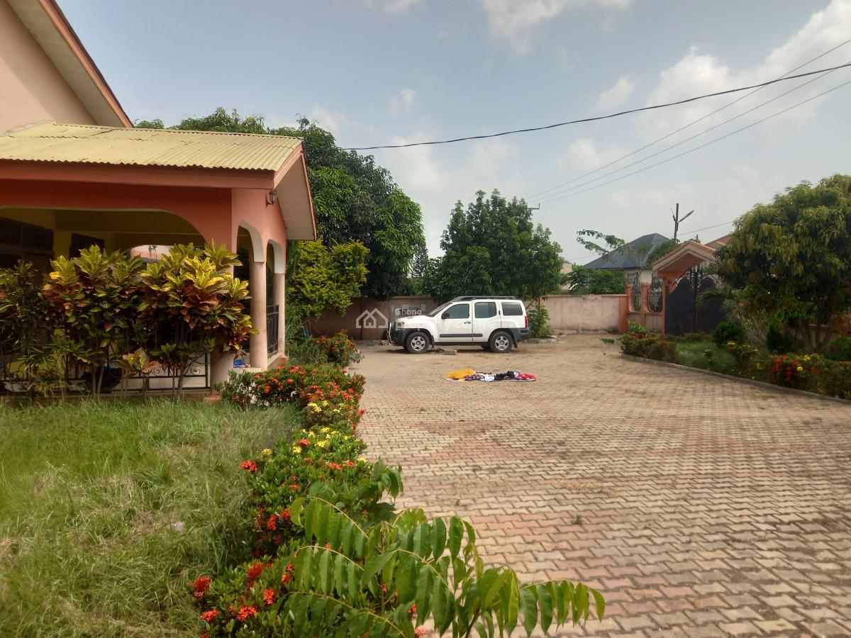 6 Bedrooms, Parkoso, Near Asokore Mampong., Kumasi Metropolitan, Ashanti, House for Sale