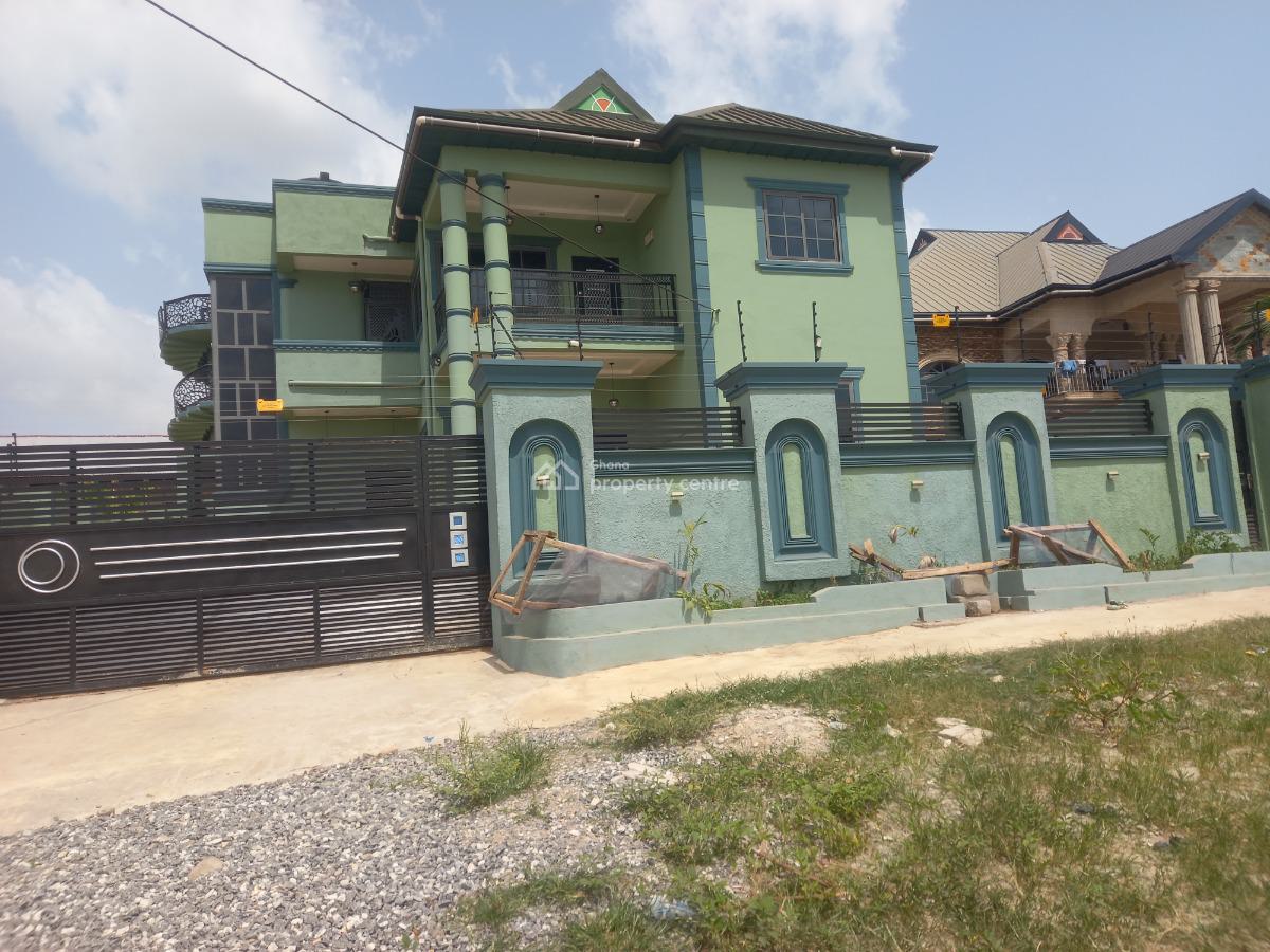 6 Bedrooms, Kenyasi Abrem. Buokrom Road., Kumasi Metropolitan, Ashanti, House for Sale