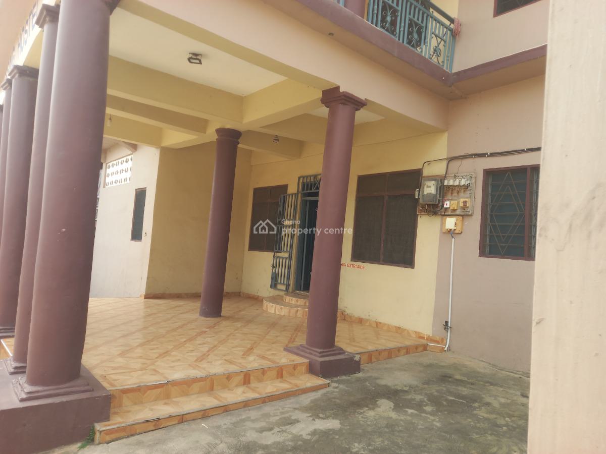22 Bedrooms  ( Hostel) Operational., Kenyasi,  Garden City University., Kumasi Metropolitan, Ashanti, Hostel for Sale