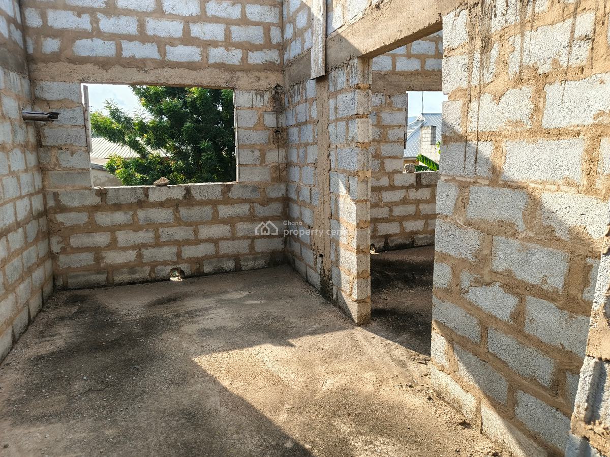 Uncompleted Building, Oyibi, Accra, House for Sale