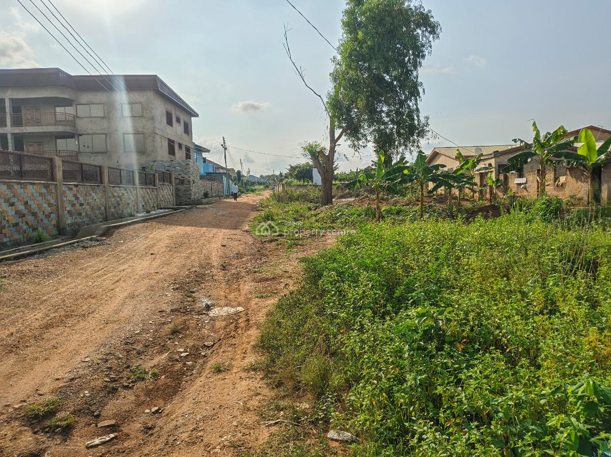 Uncompleted Building, Oyibi, Accra, House for Sale