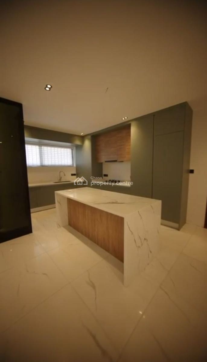 5 Bedroom3 Storey Building with Pool,2 Halls and 2 Kitchen, East Legon Adjiringano, East Legon, Accra, Terraced Duplex for Sale