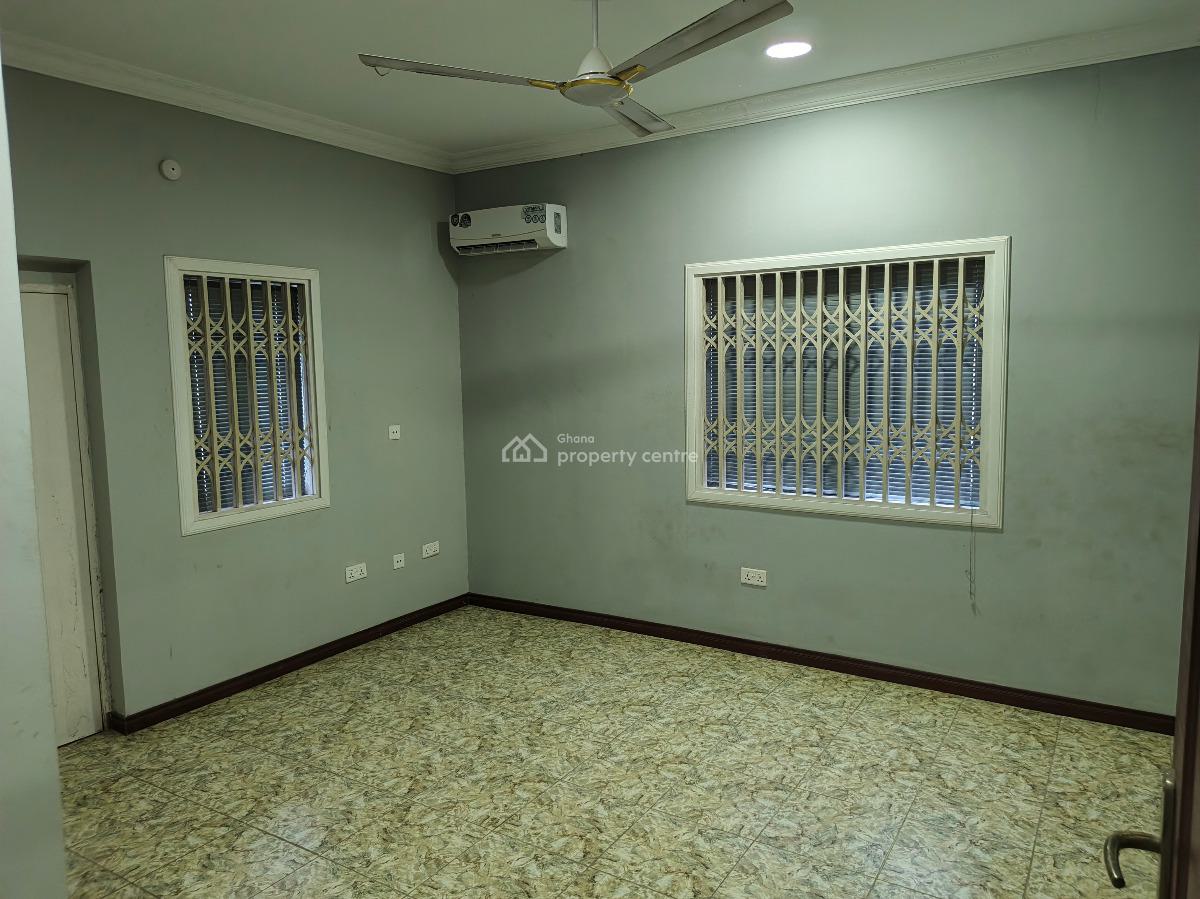 Luxury 4 Bedrooms with 2rooms Boys Quarters, Teshiebusroad, Accra Metropolitan, Accra, House for Sale