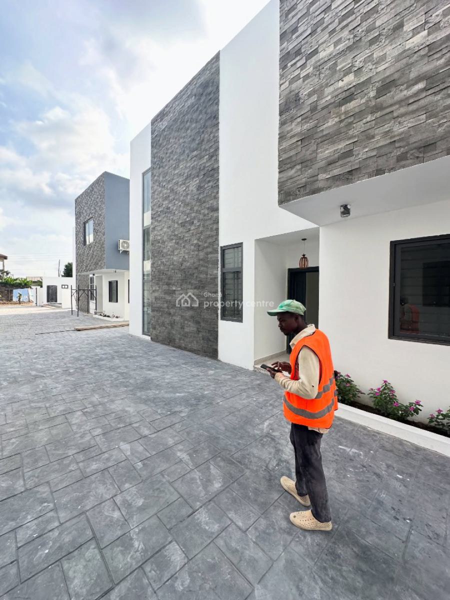 Executive 3 Bedroom, Ashaley Botwe, Adenta Municipal, Accra, Townhouse for Sale