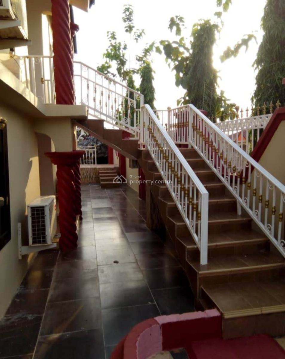 Hotel.    ( Operational), Santasi Apire, Kumasi Metropolitan, Ashanti, Hotel / Guest House for Sale