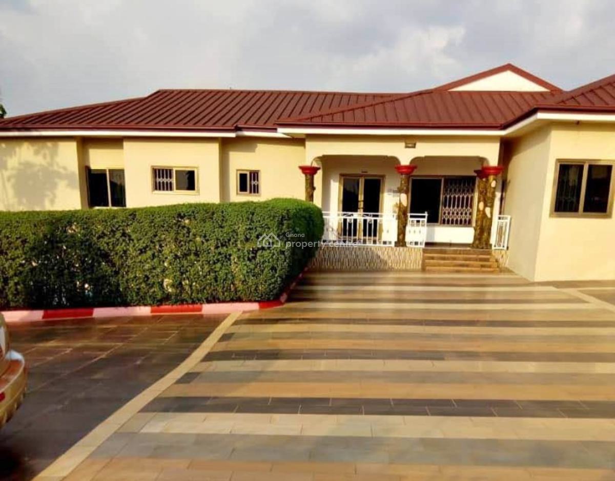 Hotel.    ( Operational), Santasi Apire, Kumasi Metropolitan, Ashanti, Hotel / Guest House for Sale