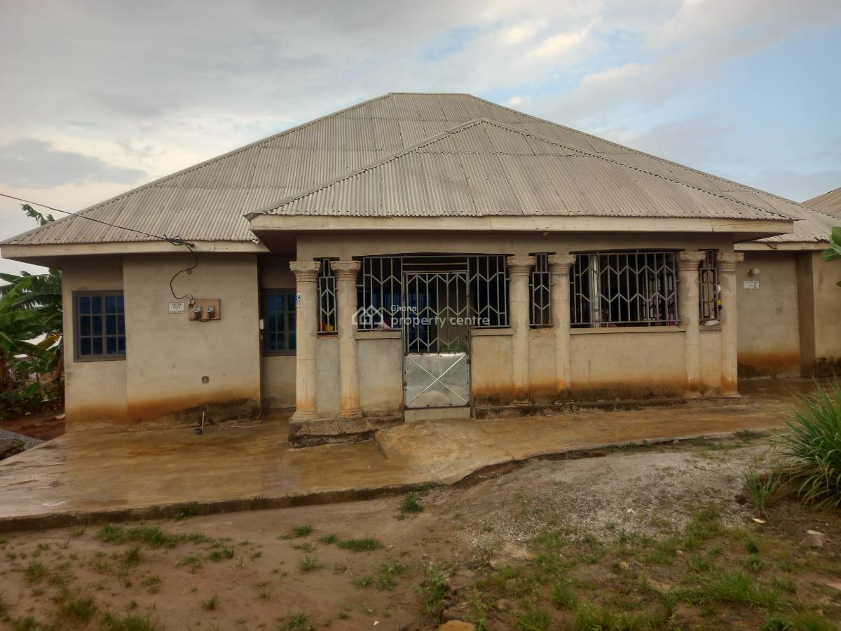 5 Bedrooms, Agyaako Buoho, Near Atimatim, Kronum Afrancho., Kumasi Metropolitan, Ashanti, House for Sale