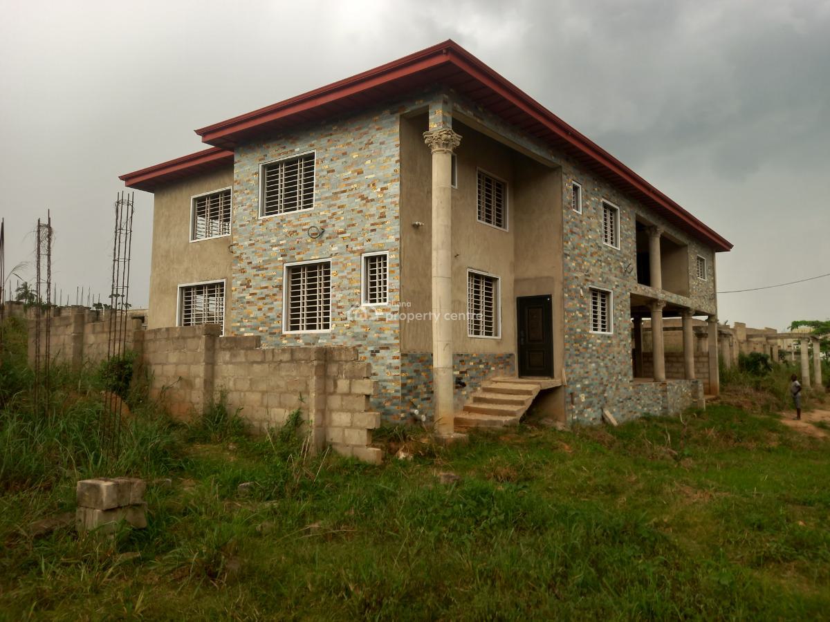 6 Bedrooms, Agyaako Buoho, Near Atimatim, Kronum Afrancho., Kumasi Metropolitan, Ashanti, House for Sale