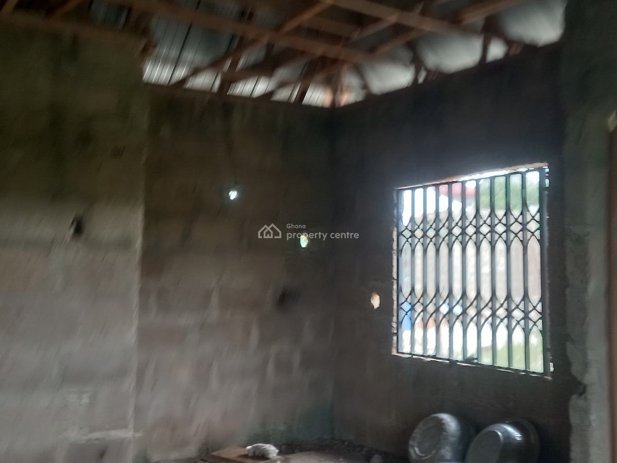 4 Bedrooms, Agyaako Buoho, Near Kronum Afrancho, Atimatim., Kumasi Metropolitan, Ashanti, House for Sale