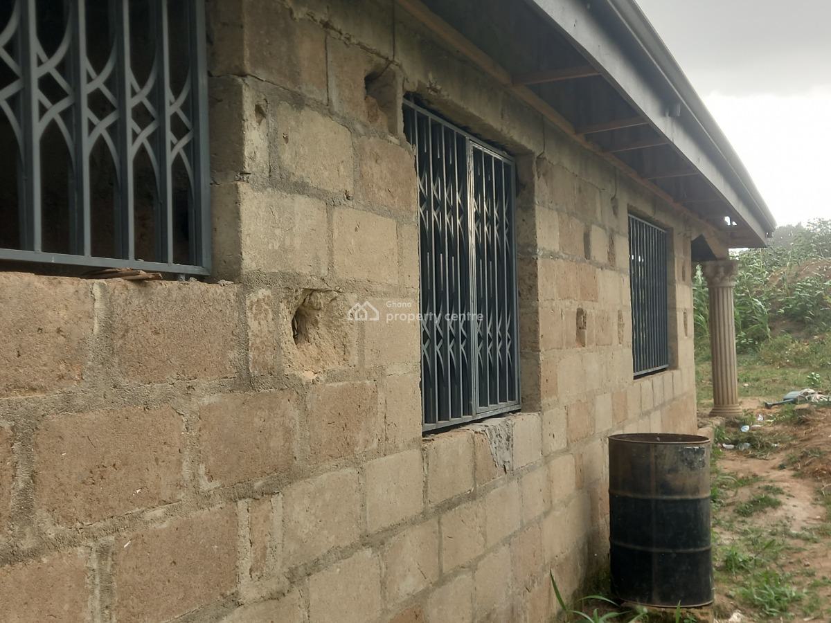 4 Bedrooms, Agyaako Buoho, Near Kronum Afrancho, Atimatim., Kumasi Metropolitan, Ashanti, House for Sale