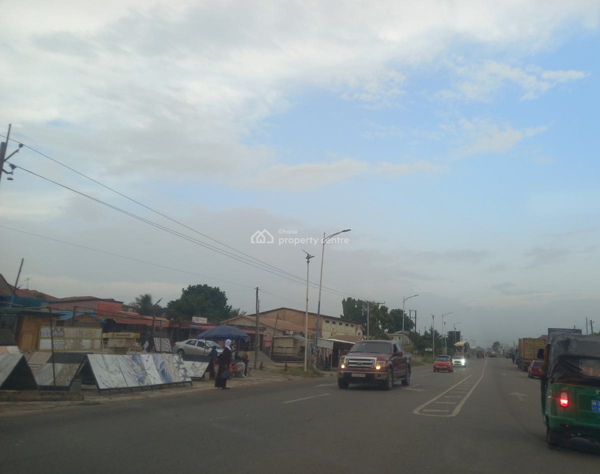 Filling Station Land ( 6 Plots, 1 &half Acres Land), Buokrom Estate Junction/ Dote Junction., Kumasi Metropolitan, Ashanti, Mixed-use Land for Sale