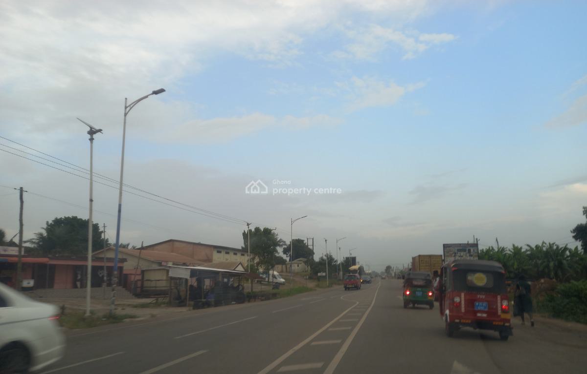Filling Station Land ( 6 Plots, 1 &half Acres Land), Buokrom Estate Junction/ Dote Junction., Kumasi Metropolitan, Ashanti, Mixed-use Land for Sale