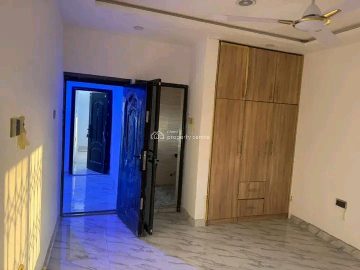 Executive 2-bedroom Apartment @ Achimota Cfc, Cfc, Achimota, Accra, Apartment for Rent