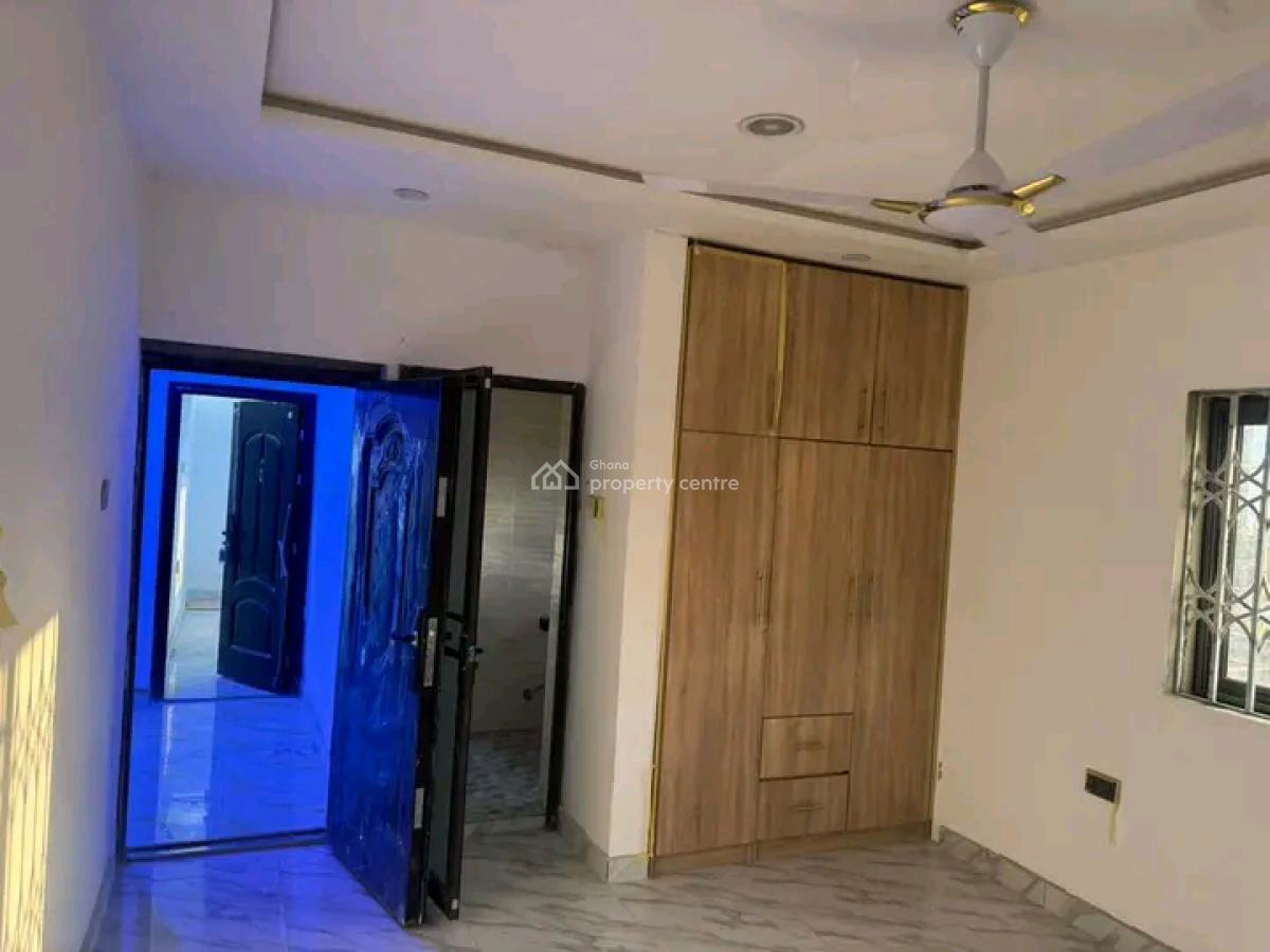 Executive 2-bedroom Apartment @ Achimota Cfc, Cfc, Achimota, Accra, Apartment for Rent
