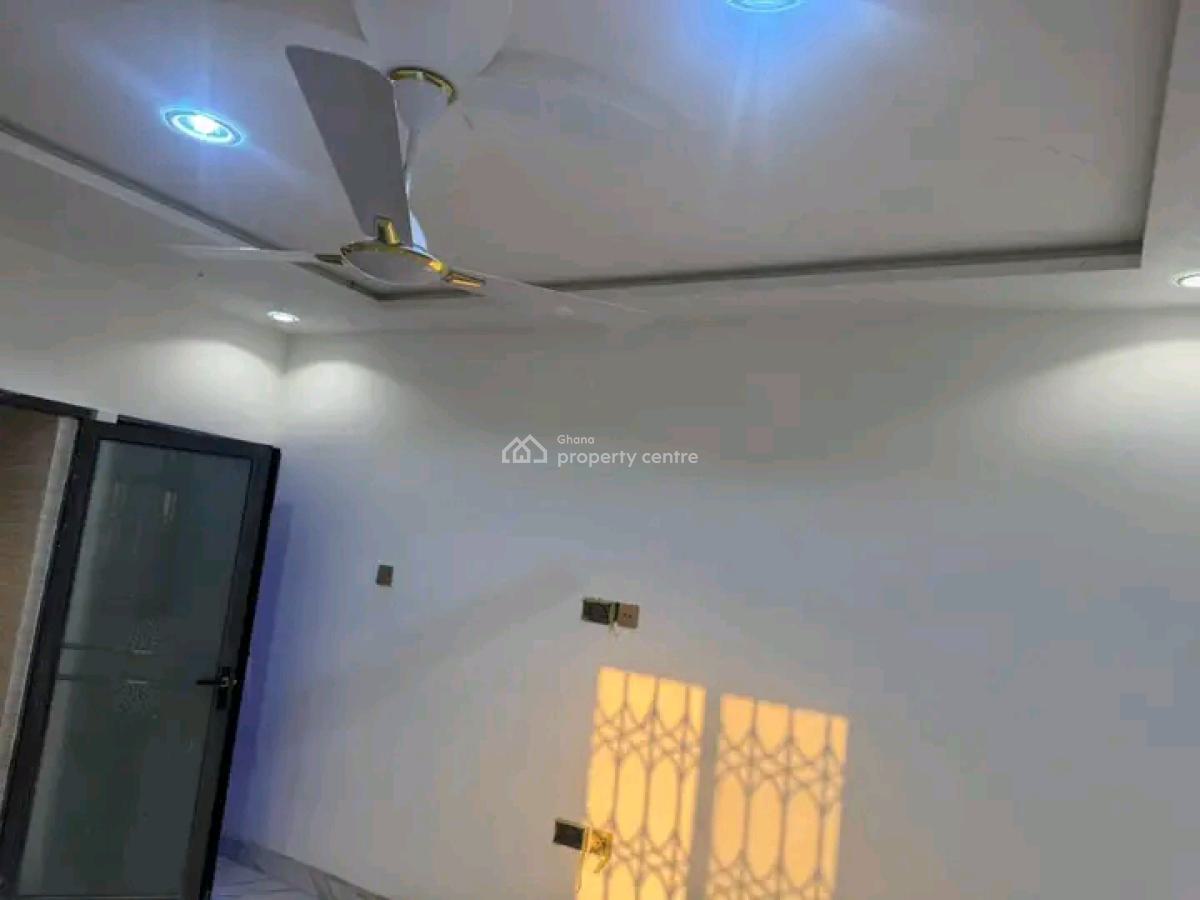 Executive 2-bedroom Apartment @ Achimota Cfc, Cfc, Achimota, Accra, Apartment for Rent