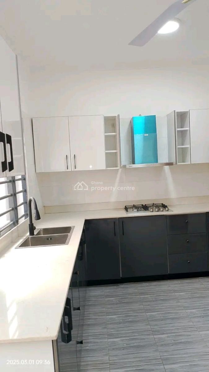 Executive Newly Built 3-bedroom Townhouse @ North Legon, North Legon, Accra, Townhouse for Rent