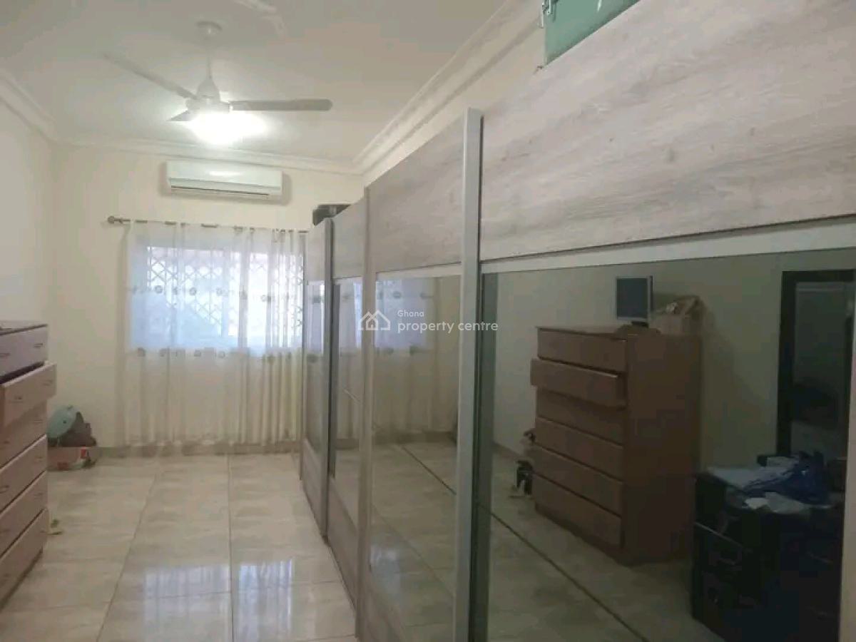 a Renovated 5-bedroom House @ East Airport, East Airport, Airport Residential Area, Accra, House for Sale