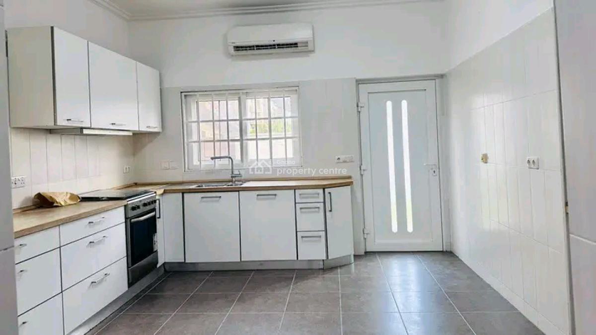 Executive Semi Detached 4-bedroom Townhouse @ Labone, North Labone, Accra, Townhouse for Rent