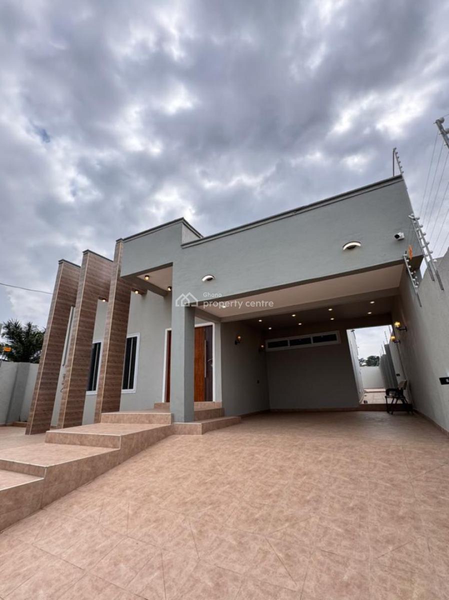 Newly Built 3 Bedroom House, Aburi, Akuapim South Municipal, Eastern Region, House for Sale
