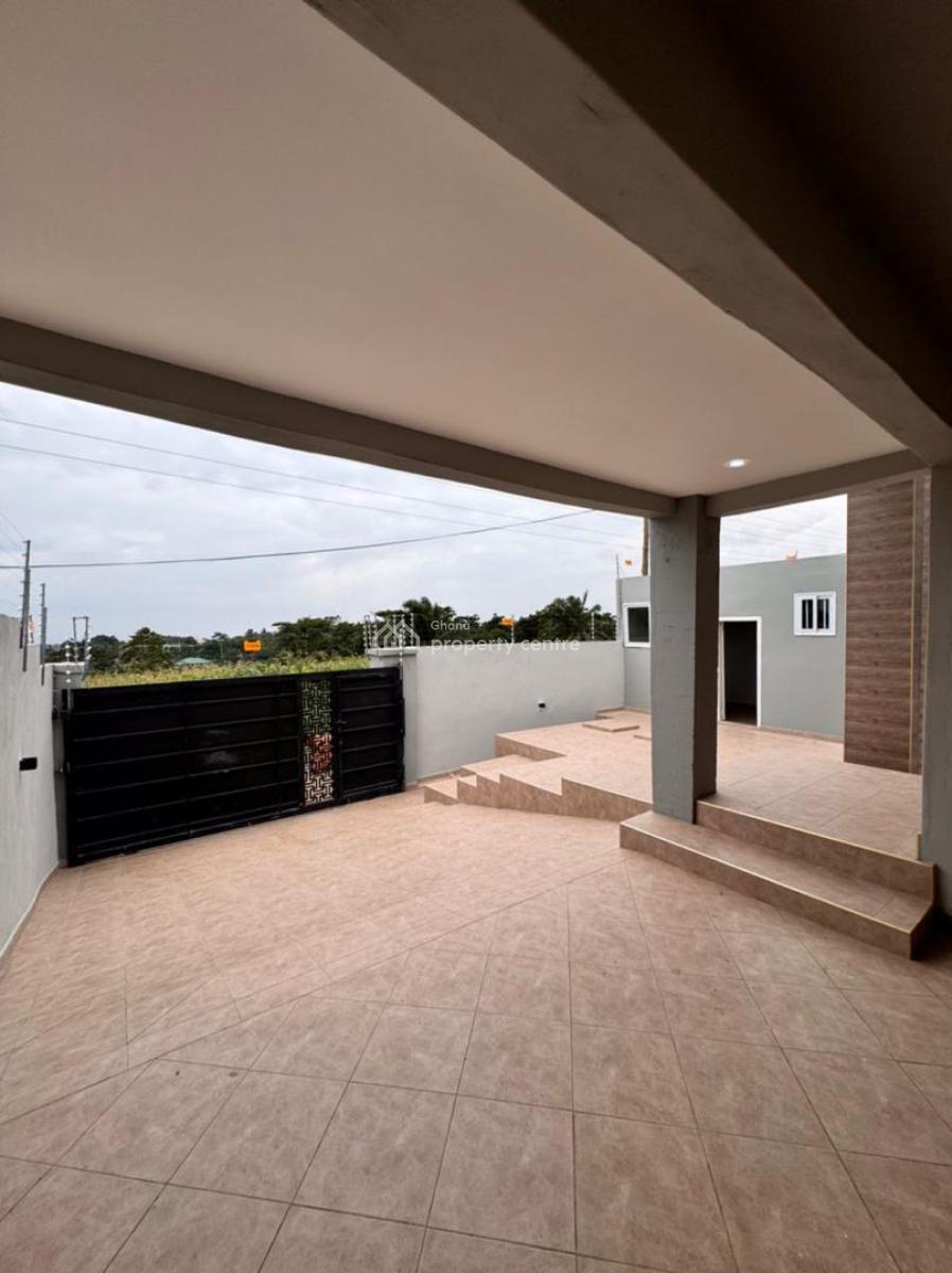 Newly Built 3 Bedroom House, Aburi, Akuapim South Municipal, Eastern Region, House for Sale