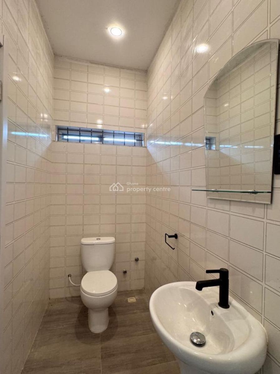 Newly Built 3 Bedroom House, Aburi, Akuapim South Municipal, Eastern Region, House for Sale