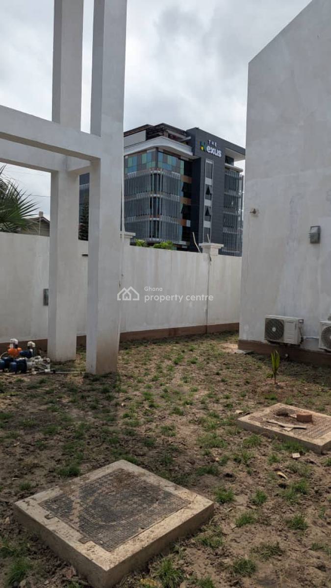 Commercially 4-bedroom Townhouse+bq @ Airport Residential, Airport Residential Area, Accra, House for Rent
