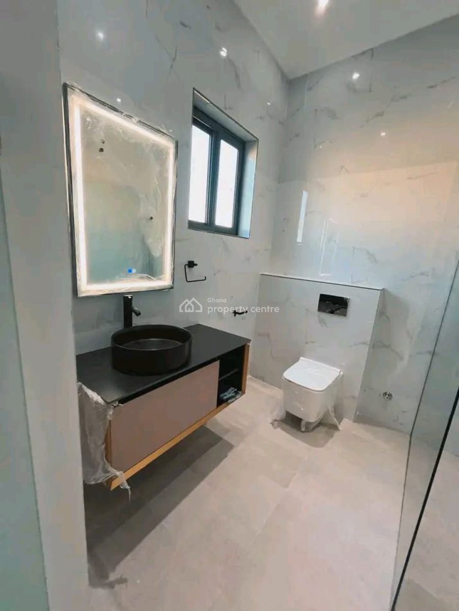 Executive 4-bedroom Townhouse @ East Legon Hill, East Legon Hills, East Legon, Accra, House for Sale