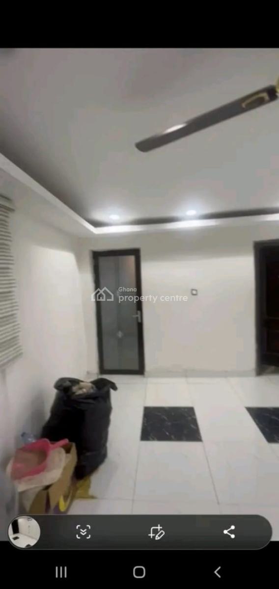 Newly Built Chamber and Hall @ Osu, Osu, Accra, Apartment for Rent