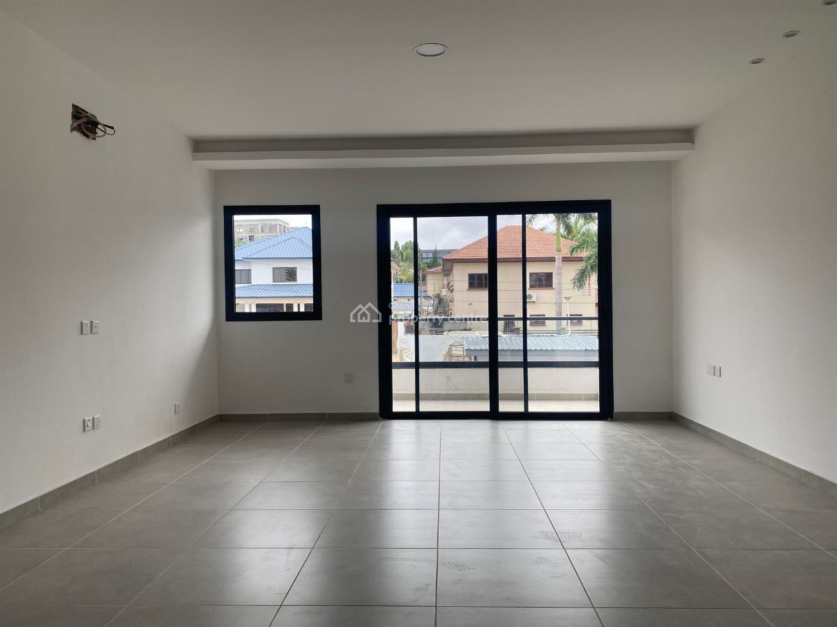 3 Bedroom Apartment with Swimming Pool and Gym, Cantonments, Accra, Apartment for Sale