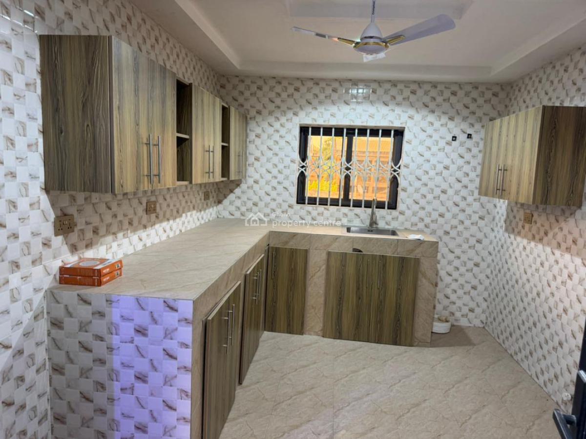 Newly Built Two Bedroom Apartment, Cfc Estate, Achimota, Accra, Apartment for Rent