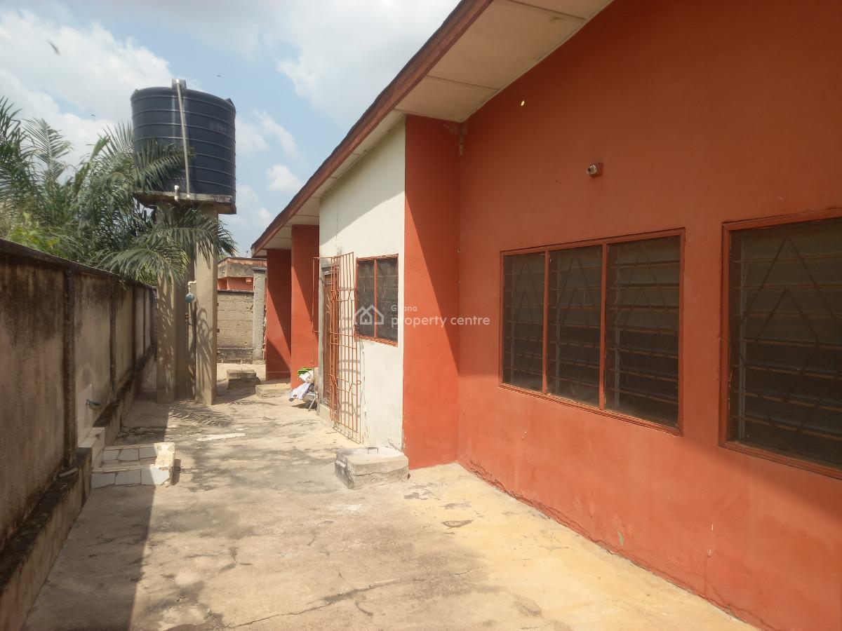 4 Bedrooms, Antoa, Near The Government Primary School., Kumasi Metropolitan, Ashanti, House for Sale